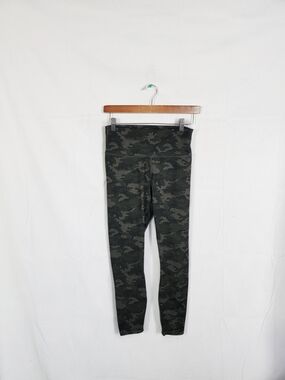 Women's Medium Fabletics Powerhold Leggings
